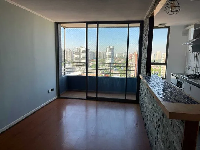 Arriendo de Departamento en San Miguel, Confort y Estilo Depto. 3D+1B+1B+Estacionamie (130216)