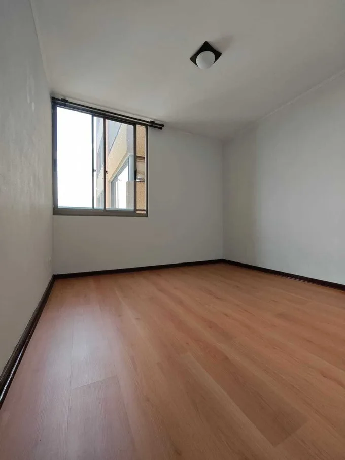 Arriendo de Departamento en San Miguel, Luminoso arriendo en san miguel  (130084)
