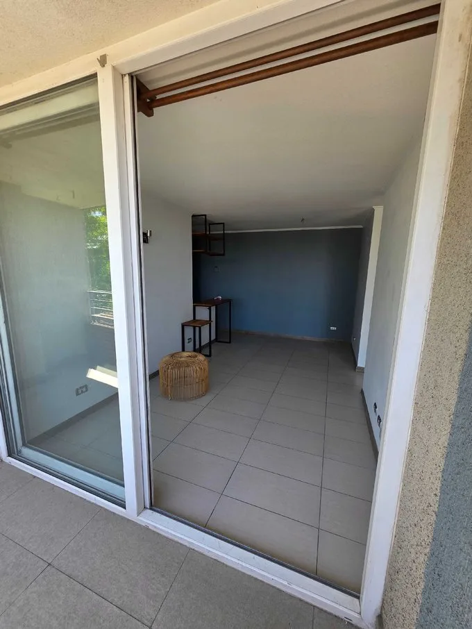 Arriendo de Departamento en San Miguel, Magdalena Vicuña 2D2B con estacionamiento (101149)
