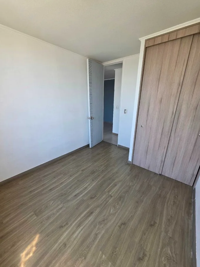 Arriendo de Departamento en San Miguel, Magdalena Vicuña 2D2B con estacionamiento (101149)