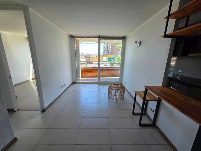 Arriendo de Departamento en San Miguel, Magdalena Vicuña 2D2B con estacionamiento (101149)