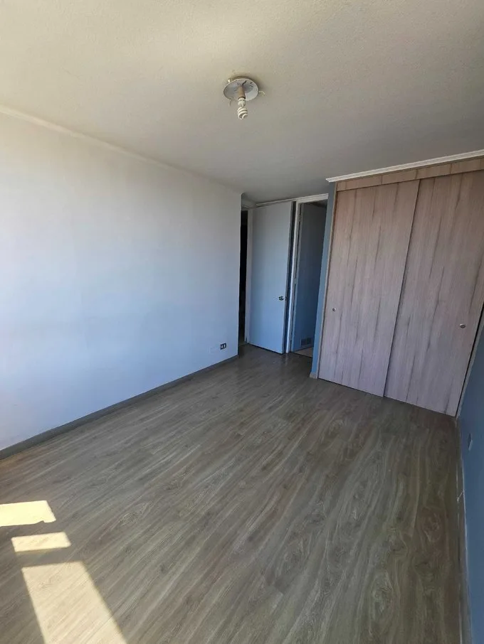 Arriendo de Departamento en San Miguel, Magdalena Vicuña 2D2B con estacionamiento (101149)