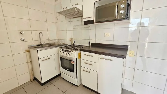 Arriendo de Departamento en Santiago, A pasos del Metro!  (126921) - 1