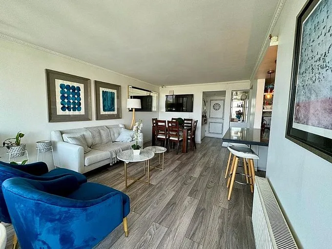 Arriendo de Departamento en Vitacura, Depto. Remodelado con vista despejada