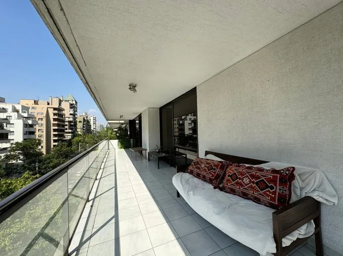 Arriendo de Departamento en Vitacura, Las nieves 3dormitorios + s.Estar + 2 servicios- p. Bicenten