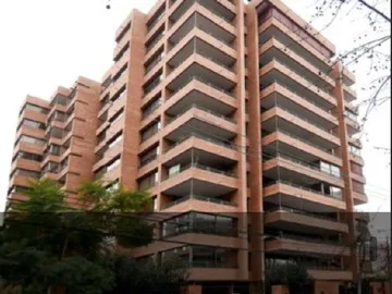 Arriendo de Estacionamiento en Las Condes, Estacionamiento Metro Manquehue (41074)