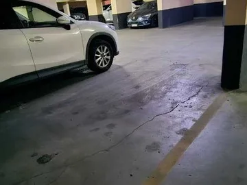 Arriendo de Estacionamiento en Las Condes, Estacionamiento Metro Manquehue (41074)