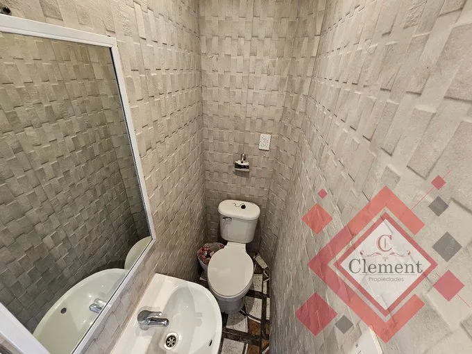 Arriendo de Hotel en Villa Alemana, Residencial Femenina Almte. Latorre 458