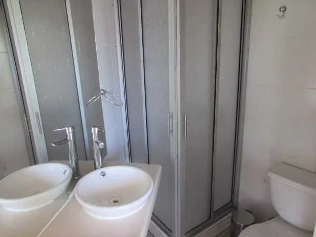 Arriendo de Local Comercial en Cauquenes, Cauquenes, local comercial 272 m2 (72923)