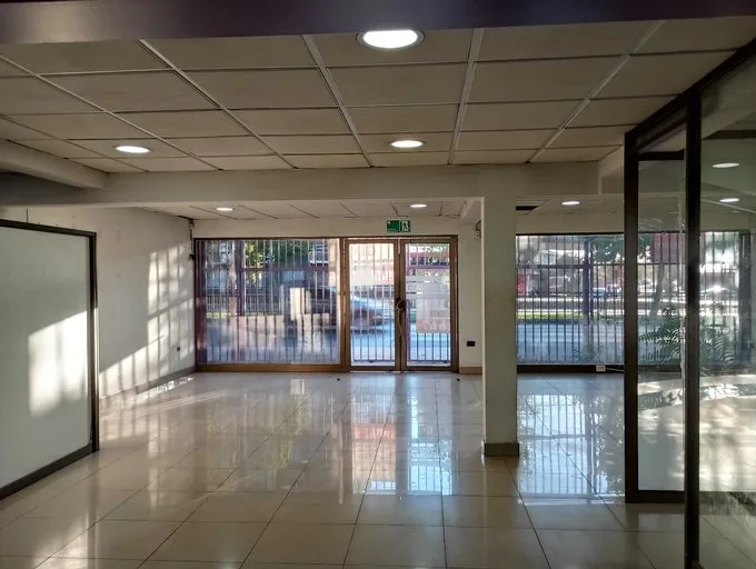 Arriendo de Local Comercial en La Florida, Local oficinas, arriendo, metro Magallanes (113717)