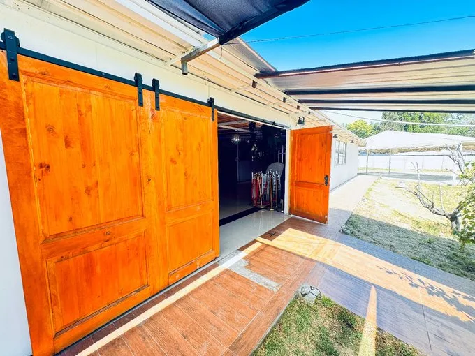 Arriendo de Local Comercial en La Pintana, Casa para eventos y restaurant  (77213)