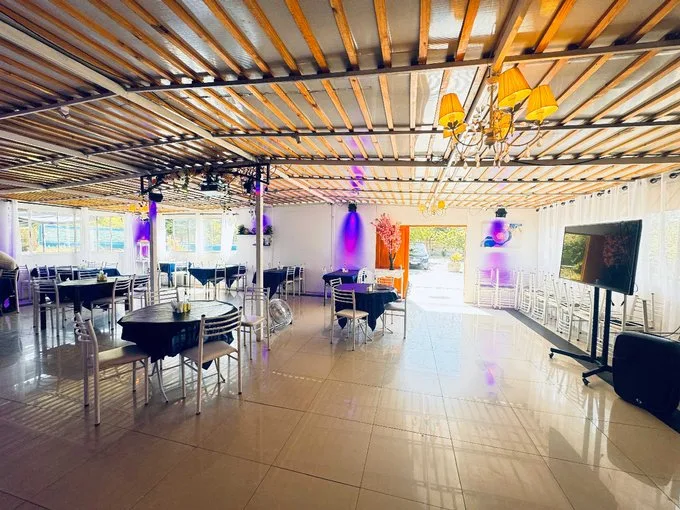 Arriendo de Local Comercial en La Pintana, Casa para eventos y restaurant  (77213)