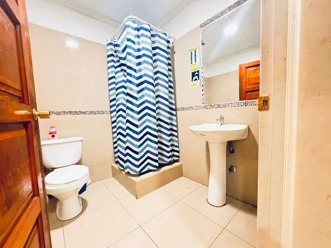 Arriendo de Local Comercial en La Pintana, Casa para eventos y restaurant  (77213)