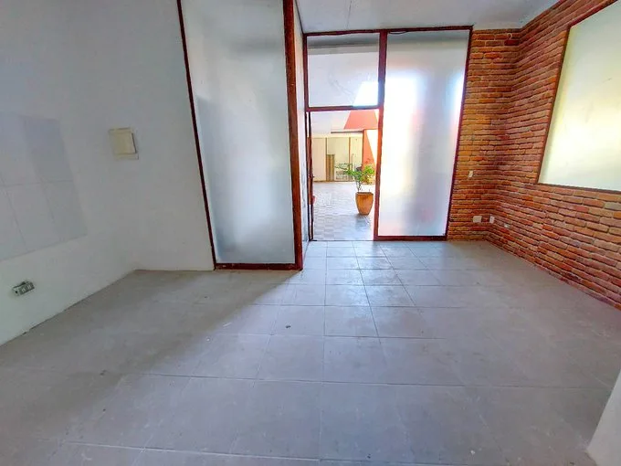 Arriendo de Local Comercial en La Serena, Oficina con seguridad en centro de La Serena (125589)