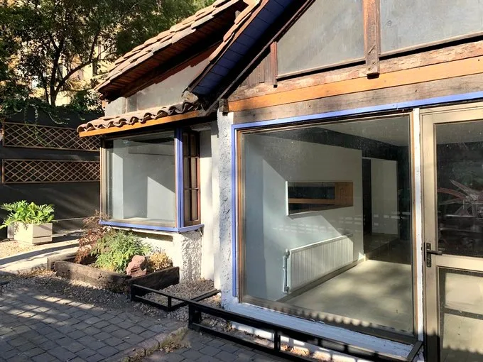 Arriendo de Local Comercial en Las Condes, Av. Manquehue Sur 1150