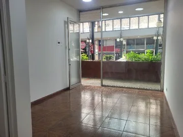 Arriendo de Local Comercial en Las Condes, Avenida Apoquindo 6415
