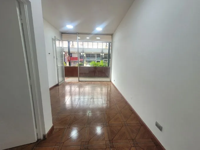 Arriendo de Local Comercial en Las Condes, Avenida Apoquindo 6415