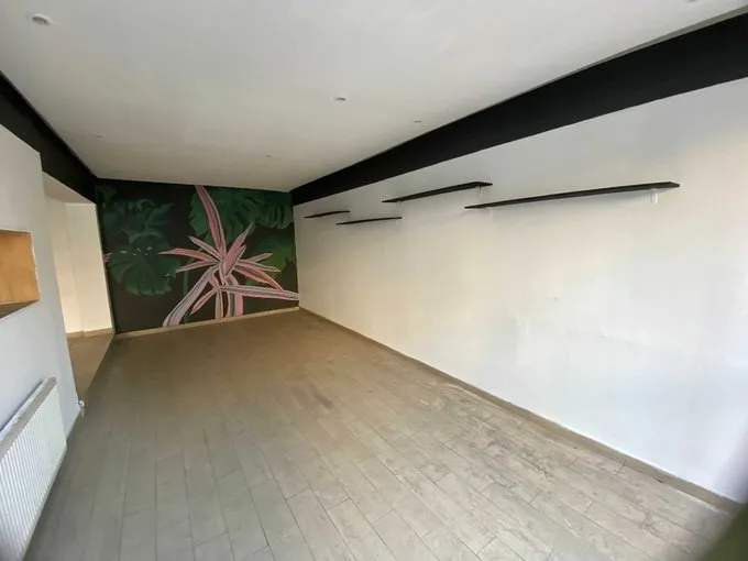 Arriendo de Local Comercial en Las Condes, Casa con giro comercial // Metro Manquehue (71559)