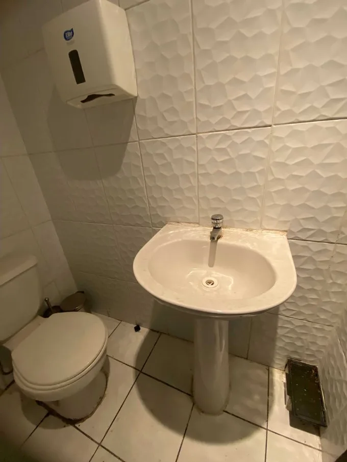 Arriendo de Local Comercial en Las Condes, Casa con giro comercial // Metro Manquehue (71559)