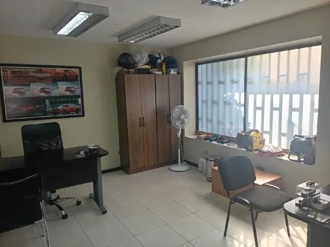 Arriendo de Local Comercial en Las Condes, Excelente ubicación Propiedad Comercial (118436)