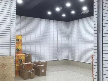 Arriendo de Local Comercial en Las Condes, Local comercial / manquehue norte