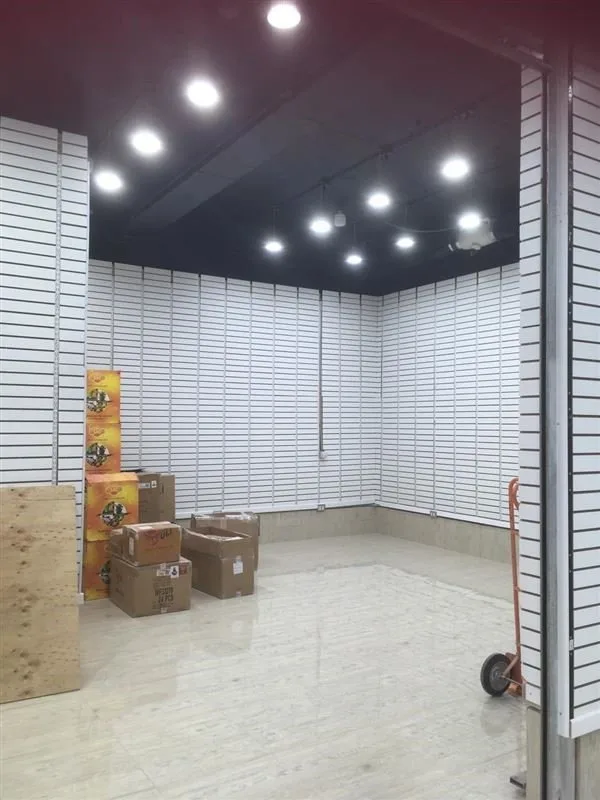 Arriendo de Local Comercial en Las Condes, Local comercial / manquehue norte