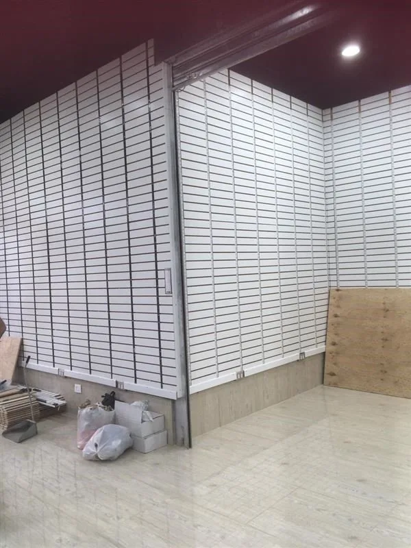 Arriendo de Local Comercial en Las Condes, Local comercial / manquehue norte