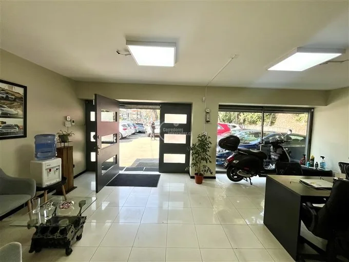 Arriendo de Local Comercial en Las Condes, Manquehue Sur- Alibsod e Camargo