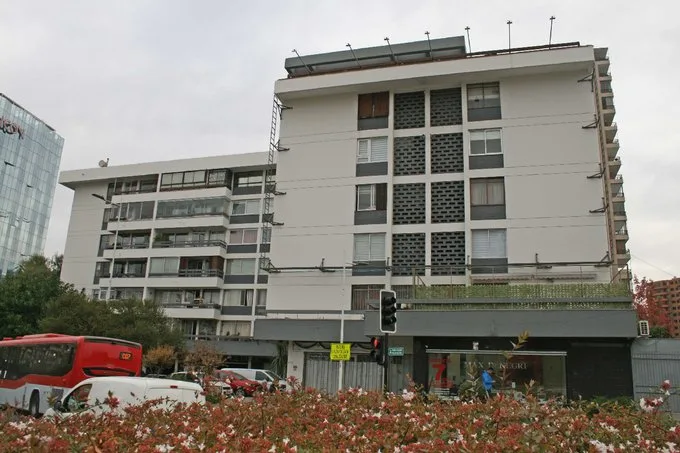Arriendo de Local Comercial en Las Condes, Metro manquehue – local u oficina (125329)