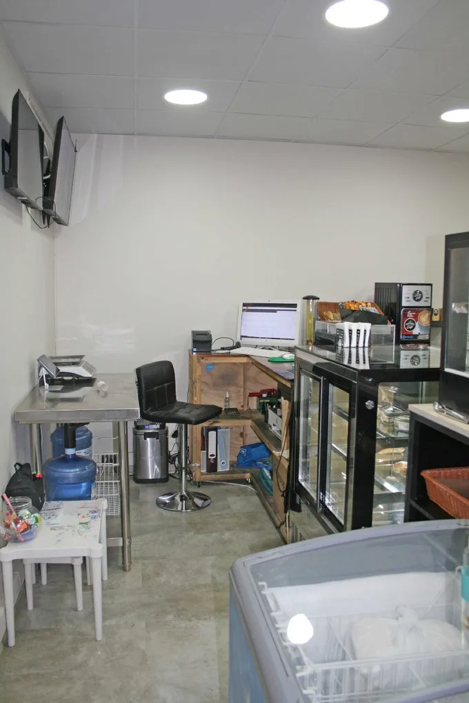 Arriendo de Local Comercial en Las Condes, Metro manquehue – local u oficina (125329)