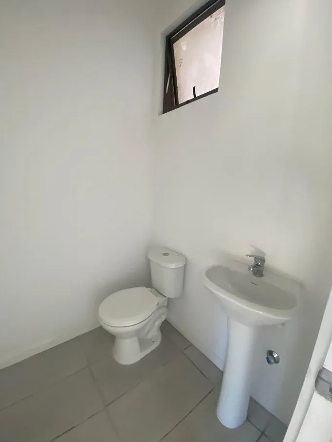Arriendo de Local Comercial en Limache, Esmeralda 452