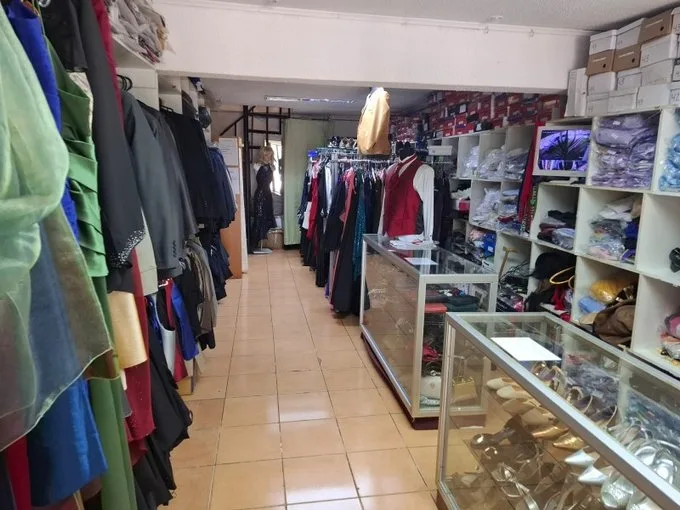 Arriendo de Local Comercial en Linares, Linares