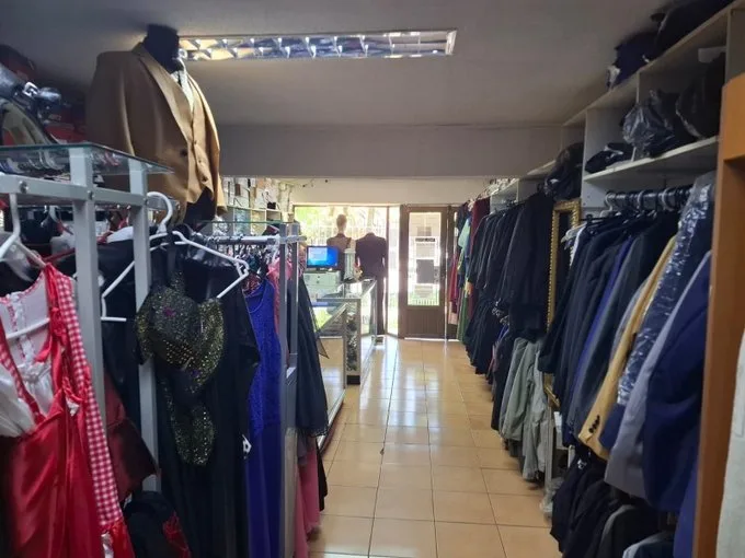Arriendo de Local Comercial en Linares, Linares