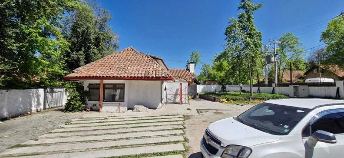 Arriendo de Local Comercial en Lo Barnechea, Clinica, minimarket, tienda, negocios (126641)