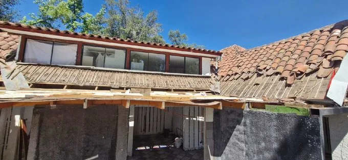 Arriendo de Local Comercial en Lo Barnechea, Clinica, minimarket, tienda, negocios (126641)