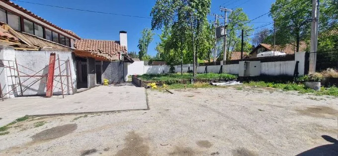 Arriendo de Local Comercial en Lo Barnechea, Clinica, minimarket, tienda, negocios (126641)