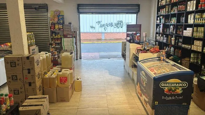 Arriendo de Local Comercial en Molina, Local comercial en el centro de molina  (119640)