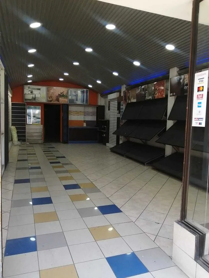 Arriendo de Local Comercial en Ñuñoa, Arriendo local comercial Irarrazaval  (113716)