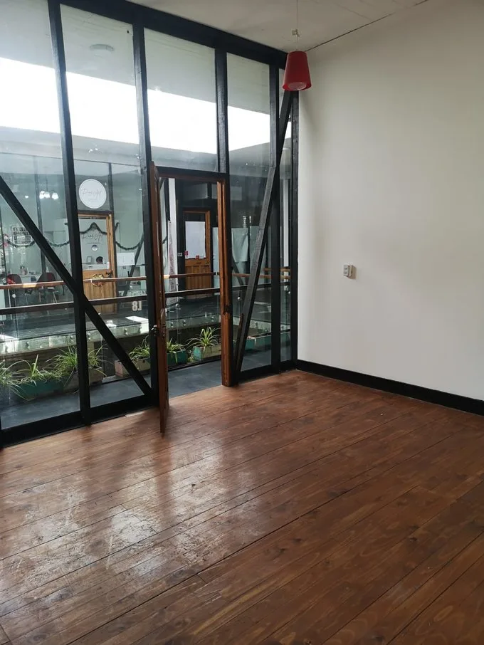 Arriendo de Local Comercial en Ñuñoa, Av. Italia 1514