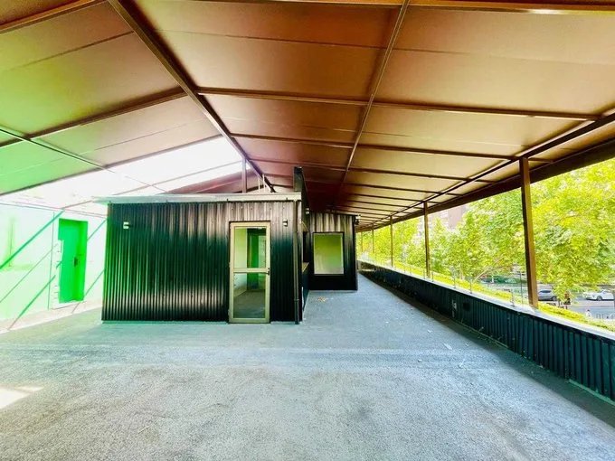 Arriendo de Local Comercial en Ñuñoa, Excelente local en terraza de 2 piso  (130051)