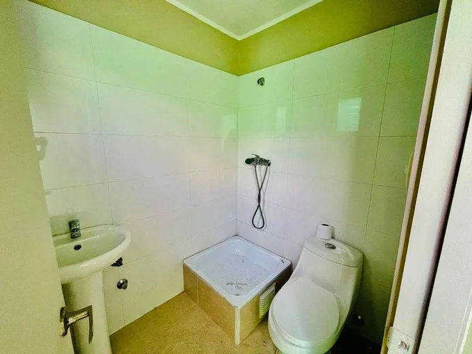 Arriendo de Local Comercial en Ñuñoa, Excelente local en terraza de 2 piso  (130051)
