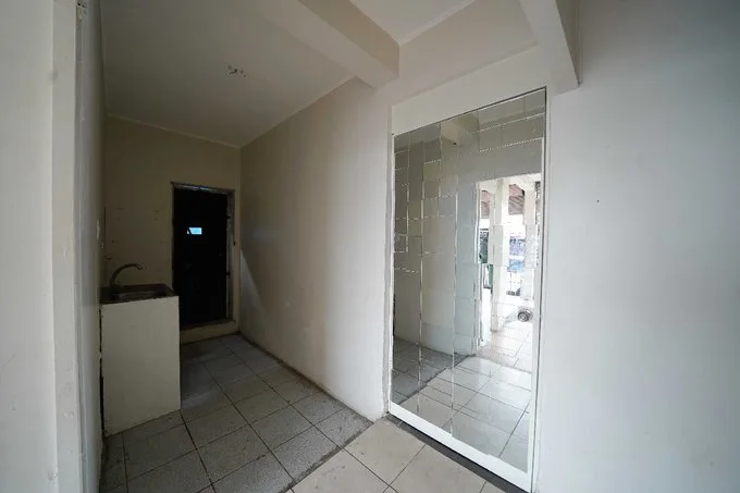 Arriendo de Local Comercial en Peñalolén, Local de 30 m2 en Los Baqueanos con Rio Claro (116441)