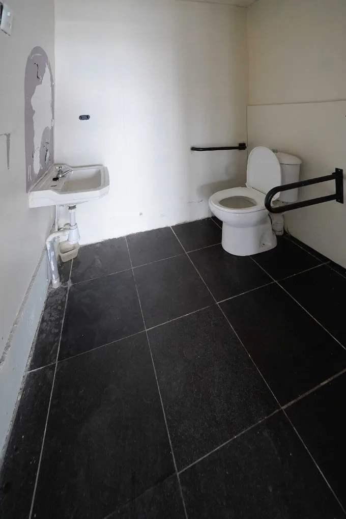 Arriendo de Local Comercial en Peñalolén, Local de 30 m2 en Los Baqueanos con Rio Claro (116441)