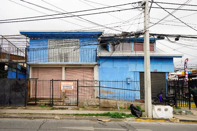 Arriendo de Local Comercial en Peñalolén, Local de 30 m2 en Los Baqueanos con Rio Claro (116441)