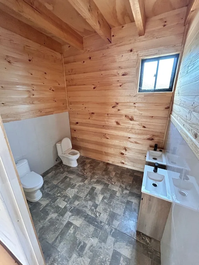 Arriendo de Local Comercial en Pichilemu, Arriendo Casa con espacio multiuso (129422)