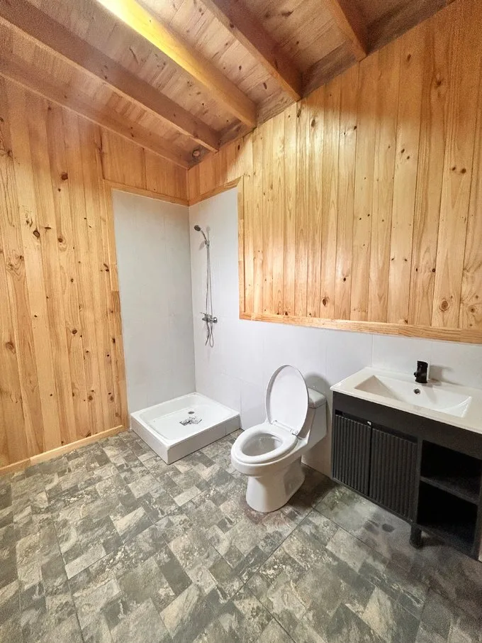 Arriendo de Local Comercial en Pichilemu, Arriendo Casa con espacio multiuso (129422)