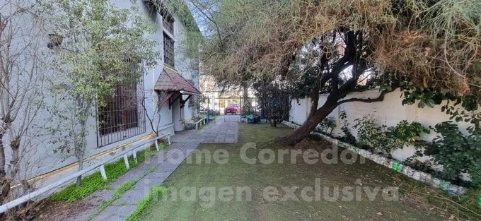 Arriendo de Local Comercial en Providencia, Amplia casa comercial o habitacional  (126057)