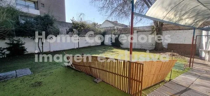 Arriendo de Local Comercial en Providencia, Amplia casa comercial o habitacional  (126057)