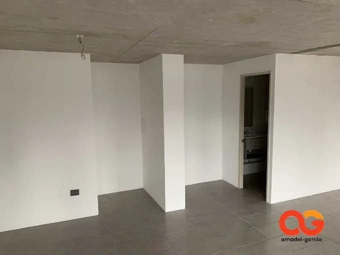 Arriendo de Local Comercial en Providencia, Local recién entregado con salida a bilbao (108531)