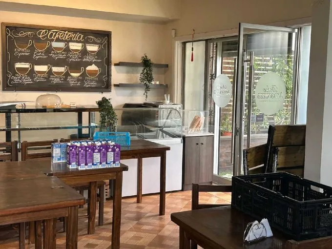 Arriendo de Local Comercial en Providencia, Se arrienda oficina y/o casa comercial  (129852)